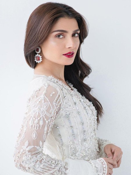 Ayeza Khan’s Sister and Siblings