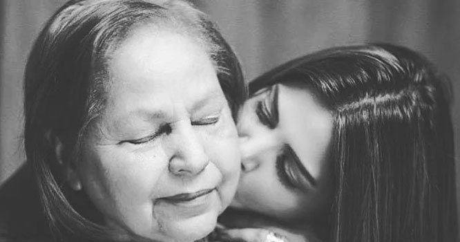 Hadiqa Kiani's mother Khawar Kiani dies