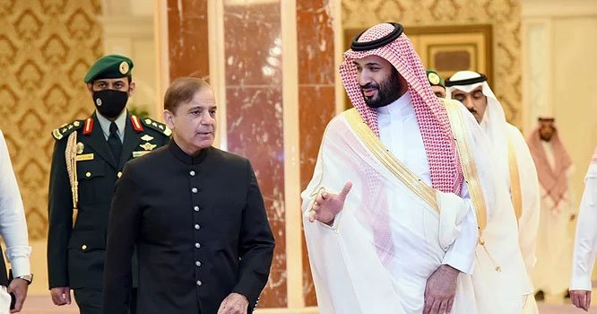 Pakistan convinces Saudi Arabia to set up $12bn refinery, petrochemical complex Pakistan convinces Saudi Arabia to set up $12bn refinery, petrochemical complex