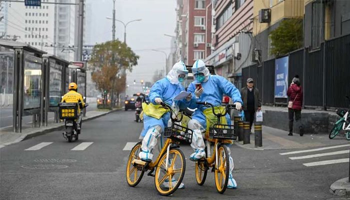 China's COVID infections hit record as economic outlook darkens