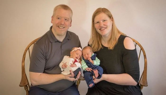 Couple gives birth to 'oldest babies' from embryos frozen 30 years ago