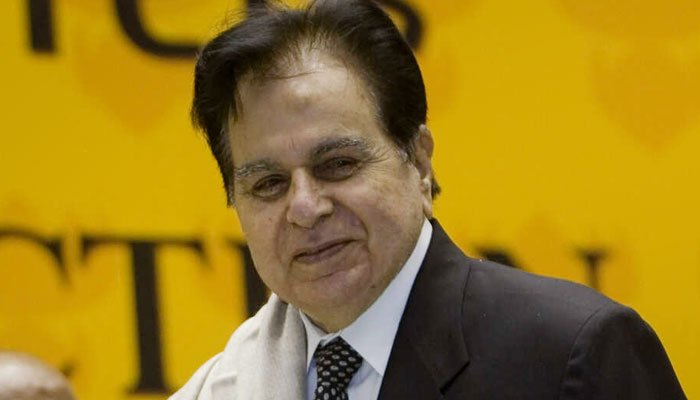 Dilp Kumar’s 100 birth anniversary: Pakistani fans celebrate his birthday at his Peshawar home Dilp Kumar's 100 birth anniversary: Pakistani fans celebrate his birthday at his Peshawar home