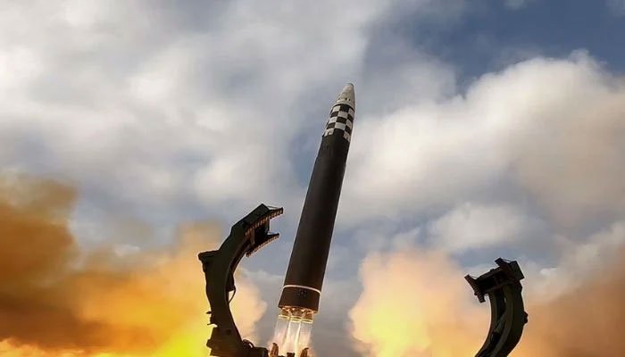 US, South Korea & Japan impose fresh sanctions on North Korea