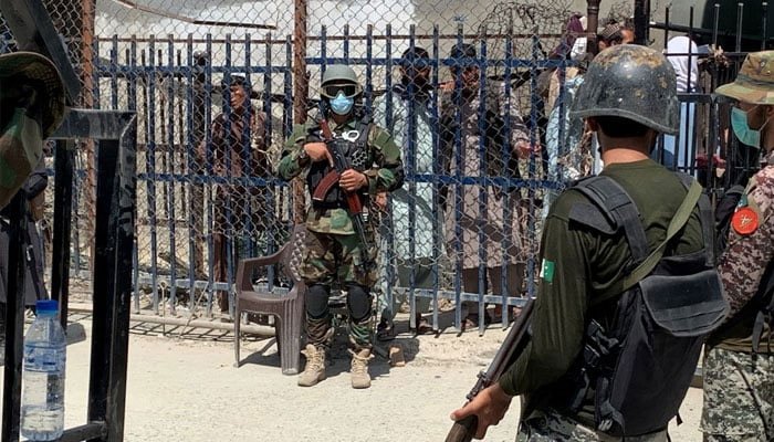 One killed, 15 injured as Afghan forces open fire on Chaman border area: officials