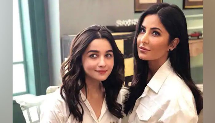 Katrina & Alia Bhatt spotted outside Zoya Akhtar’s house, fans suspect new project Katrina & Alia Bhatt spotted outside Zoya Akhtar's house, fans suspect new project