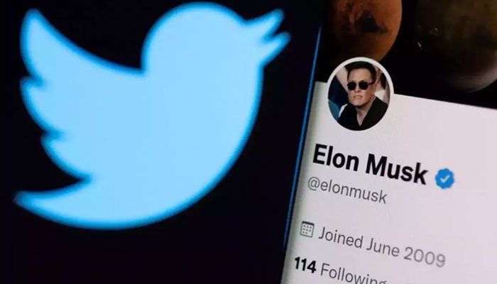 Twitter will soon let you swipe between tweets, topics & trends Twitter will soon let you swipe between tweets, topics & trends