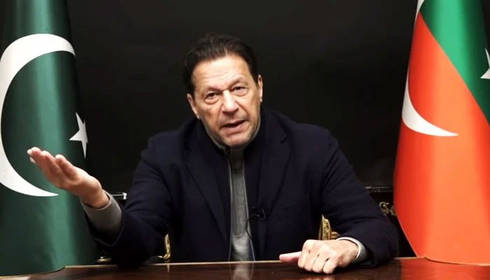 Imran Khan blames Gen Bajwa for ‘deliberately manufacturing crises’ Imran Khan blames Gen Bajwa for ‘deliberately manufacturing crises’