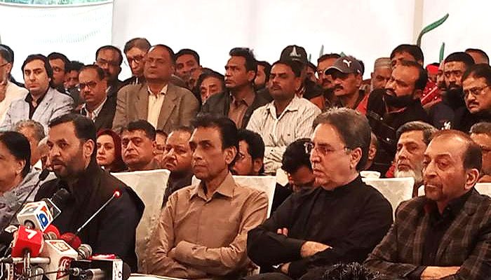 Farooq Sattar & Mustafa Kamal join MQM-P Farooq Sattar & Mustafa Kamal join MQM-P