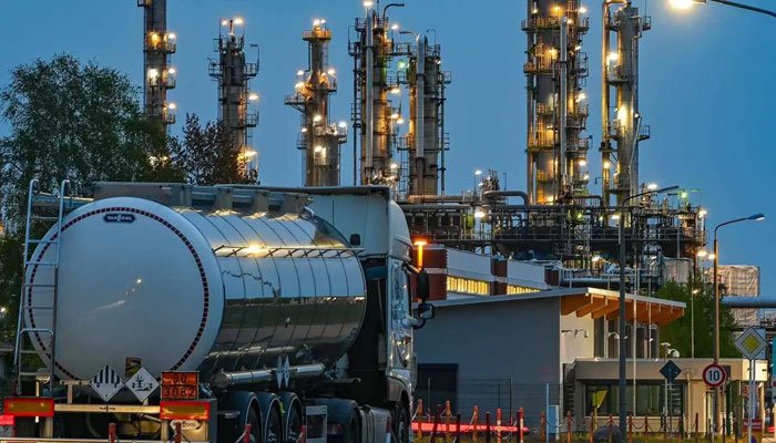 Oil Prices Increase Further as Israel-Iran Extends Into Fourth Day