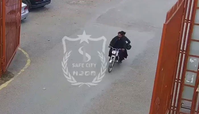 F-9 park rape case suspects gunned down in exchange of fire: Islamabad police