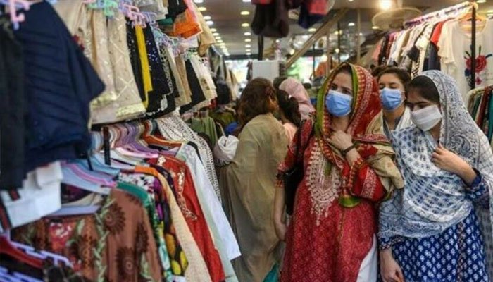 Markets, marriage halls in Karachi ordered to close early