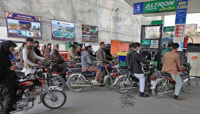 ‘Petrol relief package’: Govt ‘still’ working on pricing despite IMF concerns 'Petrol relief package': Govt 'still' working on pricing despite IMF concerns