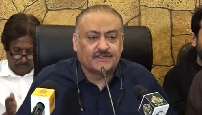 No fracture, careless alcohol consumption, mentally unstable: minister on Khan's 'medical report'