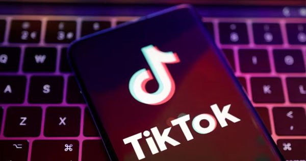 TikTok announces 10,000 scholarships for Pakistan students
