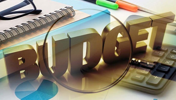Pakistanis Earning Below Rs50,000 to Get ‘Full Tax Exemption’ in Budget 2025–26