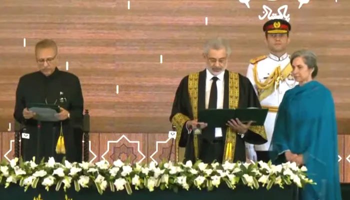 Justice Qazi Faez Isa becomes Pakistan's 29th chief justice after Bandial hangs up his robes