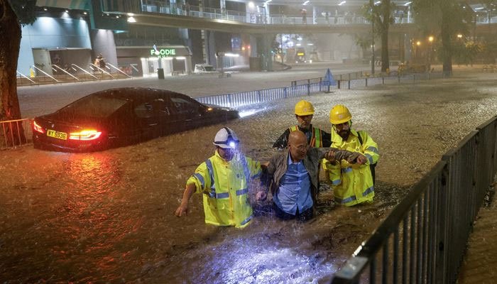 Hong Kong flooded by heaviest rainfall in 140 years