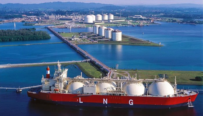 Pakistan issues tender for two LNG cargoes for winter