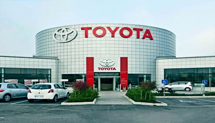 Toyota manufacturer slashes prices amid rupee's appreciation against dollar