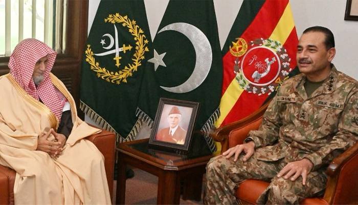 COAS & Imam-e-Kaaba discuss shared values and strategic relations