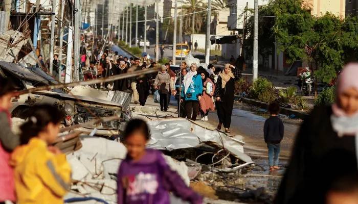 Israeli airstrikes kill 14 in Gaza as mediators push for ceasefire