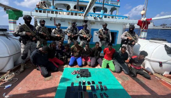 India’s navy rescues two hijacked boats, frees its Pakistani crew India’s navy rescues two hijacked boats, frees its Pakistani crew