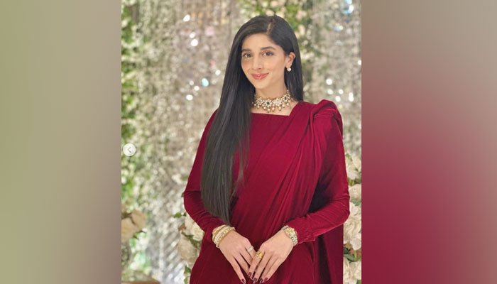 Mawra Hocane share stunning clicks during her vacation with friends