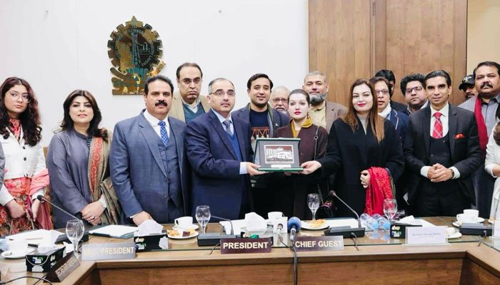 Mushaal Urges Global Action on Humanitarian Crises in Palestine & IIOJK