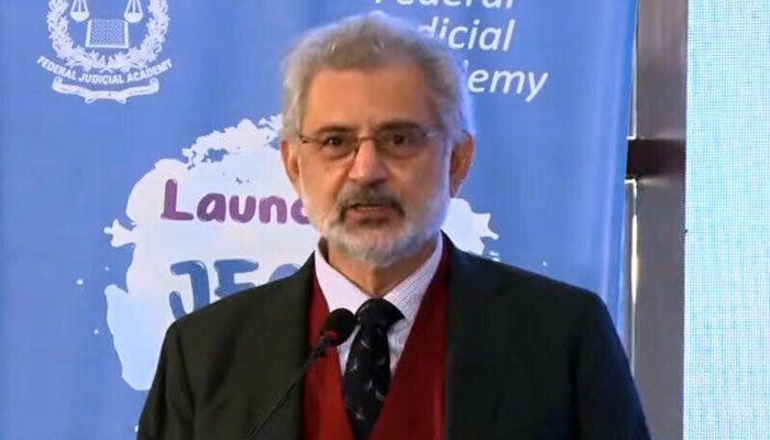 CJP Qazi Faez Isa affirms citizens' right to disagree with judiciary