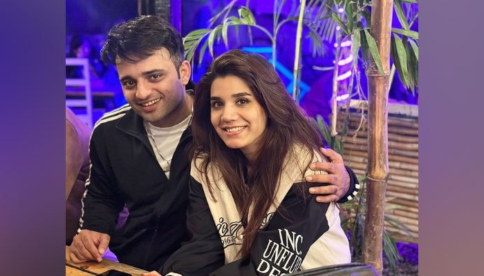 Kiran Ashfaque shares adorable clicks with husband Hamz