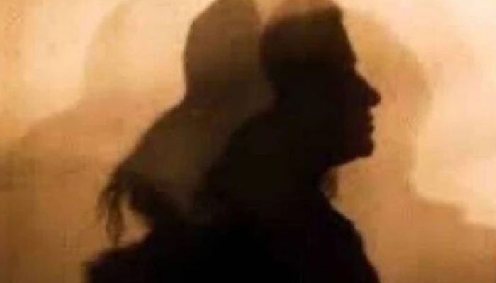 15-year-old student allegedly gang-raped in Rawalpindi Man rapes girl visiting his shop for mobile phone repairing in Shakargarh