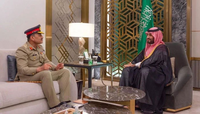 COAS discusses Pak-Saudi military cooperation with MBS