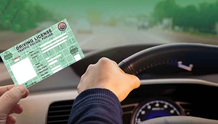 Punjab decides to issue driving licences to all college, university students