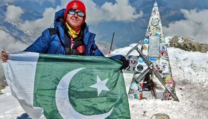 Pakistan’s Samar Khan conquers Europe’s highest peak Elbrus