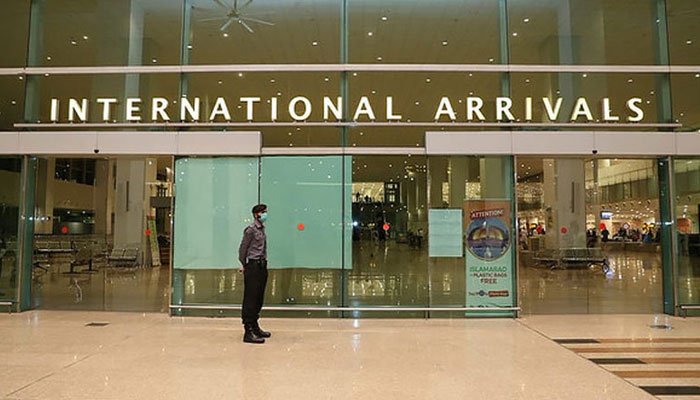 Over 700,000 people left Pakistan in 2024 in search of jobs abroad