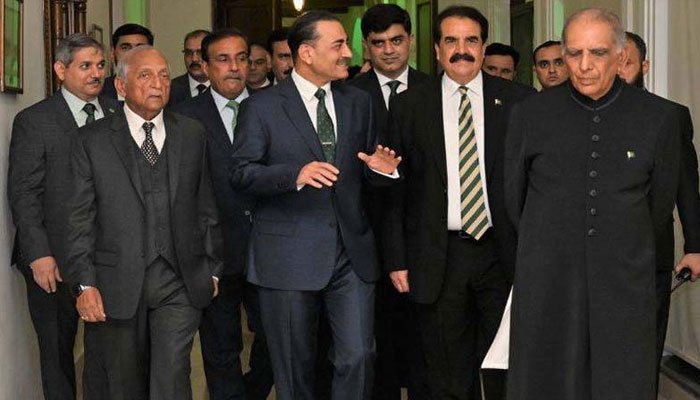 Army Chief meets army veterans, lauds their role in shaping the nation’s history Army Chief meets army veterans, lauds their role in shaping the nation’s history