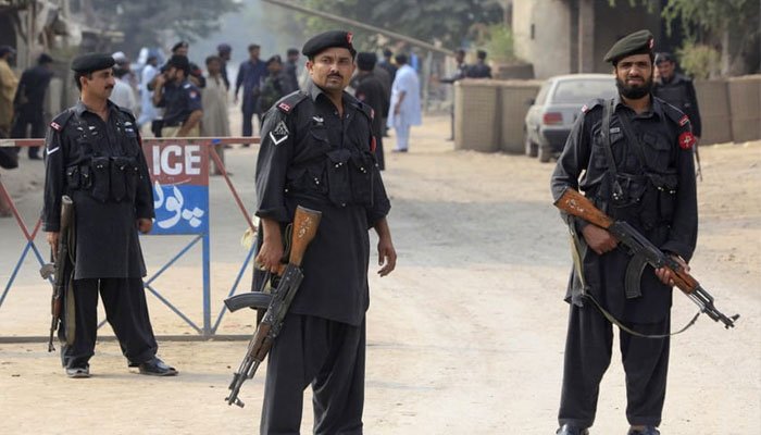 One officer killed, three injured in blast while escorting foreign diplomats in Swat One officer killed, three injured in blast while escorting foreign diplomats in Swat