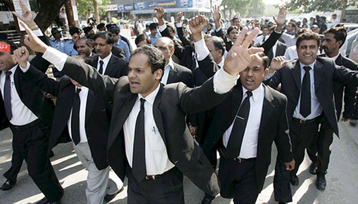 Lawyers plan nationwide movement against constitutional amendments