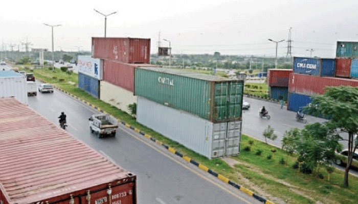 Major entry and exit points of Lahore sealed amid PTI protest call