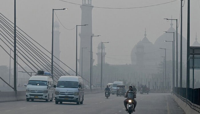 Smog diplomacy: Punjab to request Islamabad for talks with India