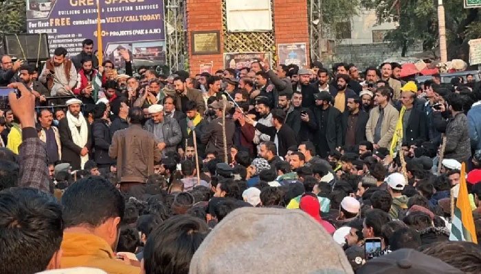 Azad Kashmir Govt withdraws Presidential Ordinance after successful negotiations