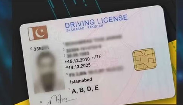Blind individual receives driving license after bribing traffic police officials