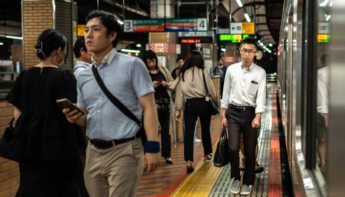 Japan introduces three-day weekend plan to boost population growth Japan introduces three-day weekend plan to boost population growth
