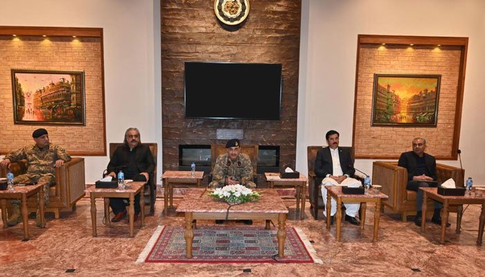 COAS Gen Asim Munir warns of ‘decisive force’ against anti-peace attempts