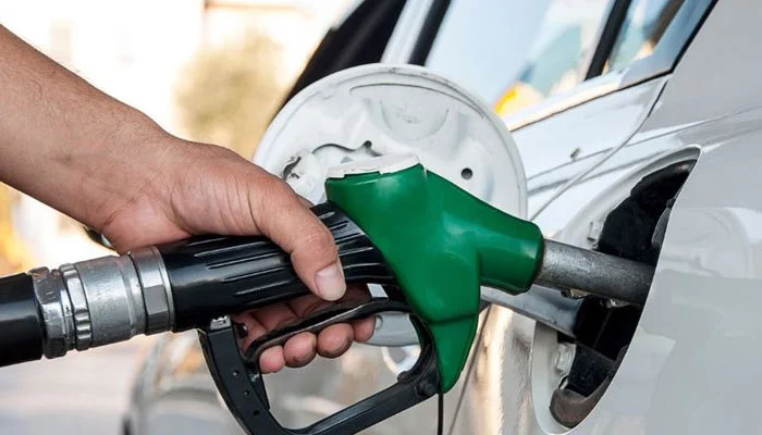Pakistan Reduces Petroleum Prices by Up to Rs5.31 per Litre