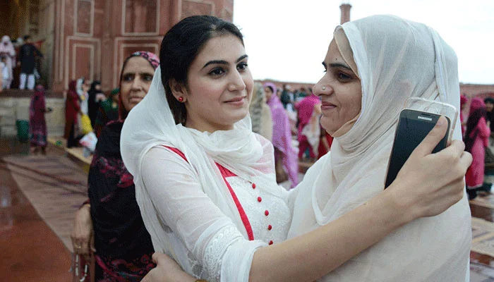 Which Areas in Pakistan Are Celebrating Eidul-Fitr Today on Sunday? Pakistan Celebrates Eid-ul-Adha 2025 With Full Religious Zeal, Fervor