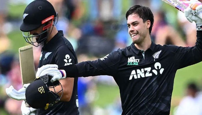 Chapman’s Century Leads New Zealand’s to 73-Run Win Over Pakistan