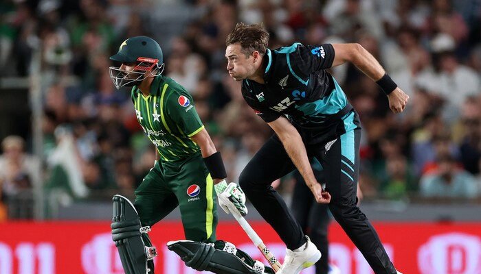 New Zealand Thrash Pakistan by Nine Wickets to Lead T20I Series 1-0 New Zealand Thrash Pakistan by Nine Wickets to Lead T20I Series 1-0