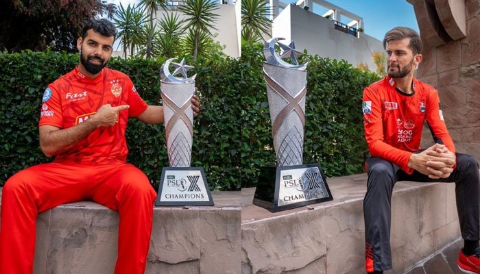 PSL X: Islamabad United Beat Lahore Qalandars in Opening Match PSL X: Islamabad United Beat Lahore Qalandars in Opening Match