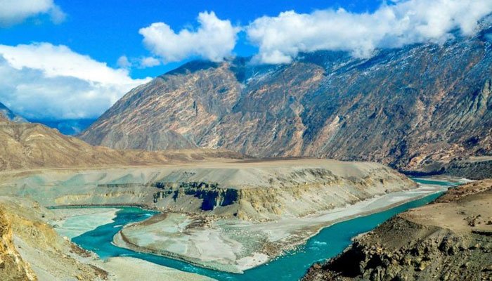 India Escalates Water War, Blocks Neelum River Flow to Pakistan